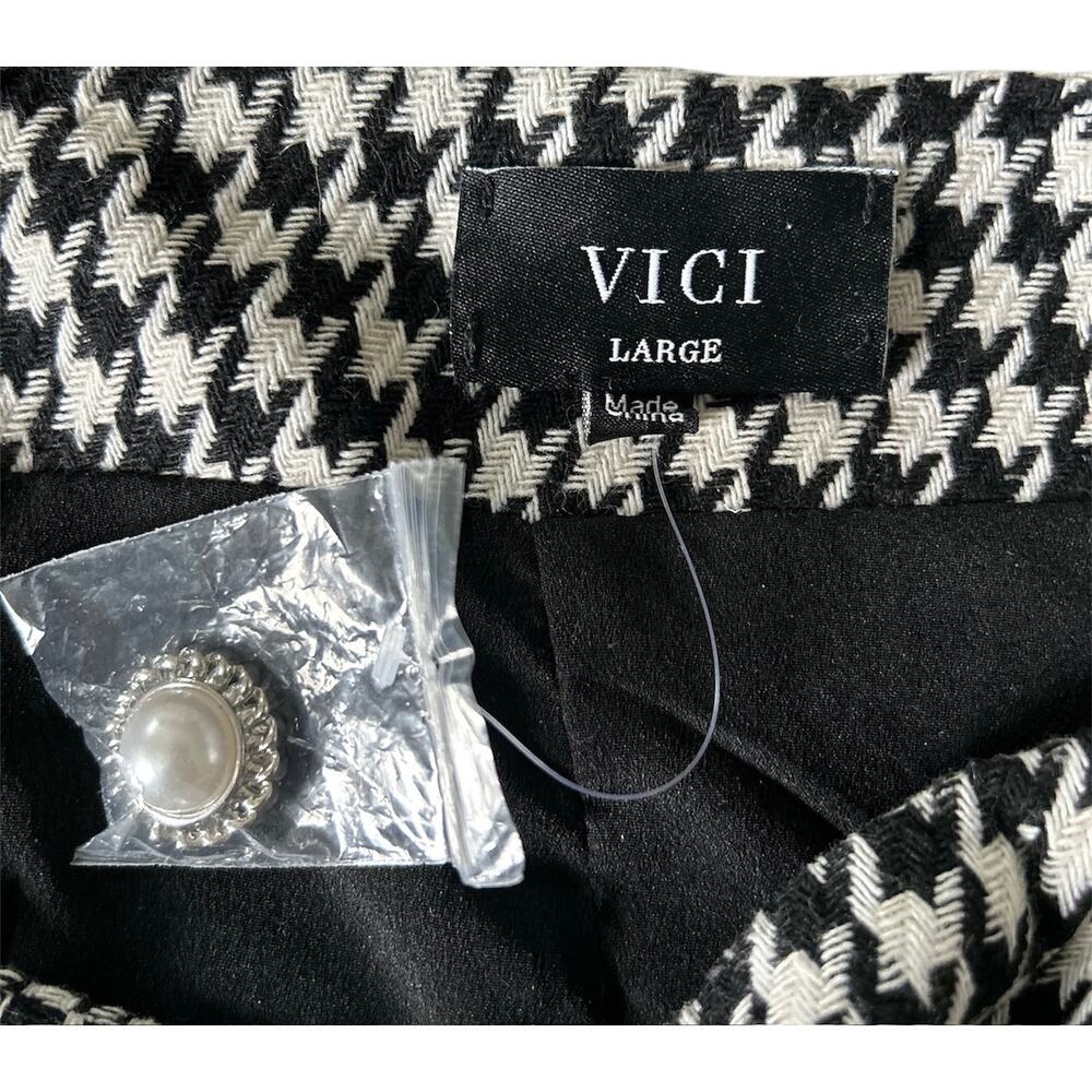 VICI Women’s Size Large Black & White Houndstooth‎ Knit  Mini Skirt - Picture 5 of 6